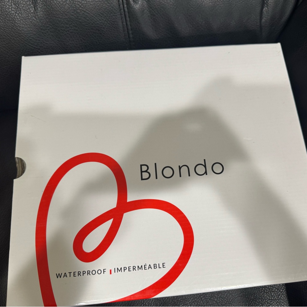 Blondo Waterproof Shoe Box
